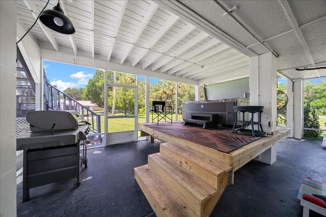 11275 W POOL COURT, Crystal River, FL 34429