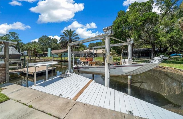 11275 W POOL COURT, Crystal River, FL 34429