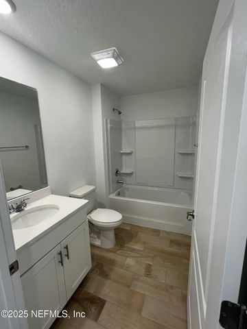 105 GREEN Circle, Palm Coast, FL 32164