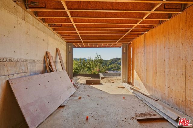 2453 Creston Way, Los Angeles, CA 90068