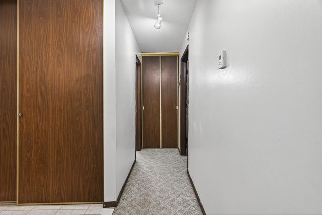 2005 E 122nd Street A7, Burnsville, MN 55337