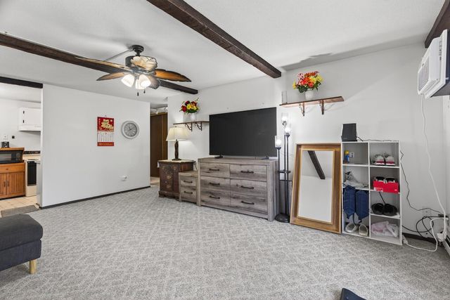 2005 E 122nd Street A7, Burnsville, MN 55337