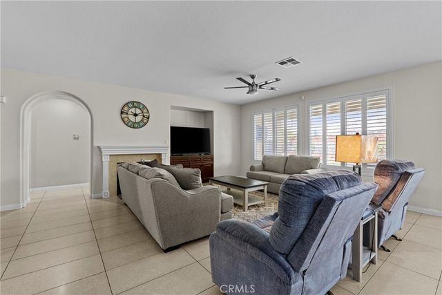 29380 Lake Hills, Menifee, CA 92585