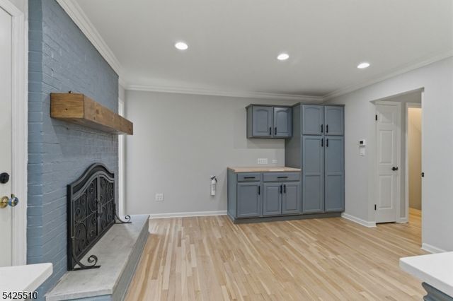 87 Hampshire Dr, Mendham Boro, NJ 07945