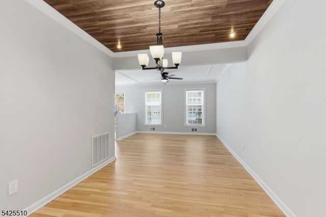 87 Hampshire Dr, Mendham Boro, NJ 07945