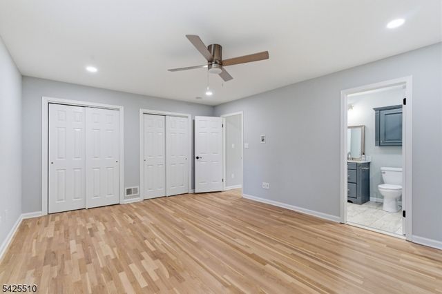 87 Hampshire Dr, Mendham Boro, NJ 07945