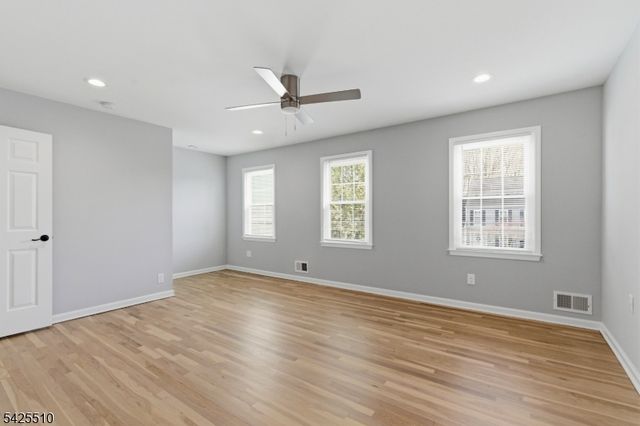 87 Hampshire Dr, Mendham Boro, NJ 07945