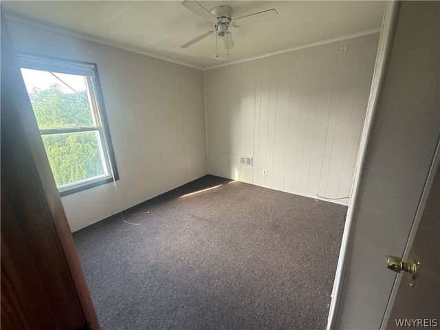 2217 La Salle Avenue, Niagara Falls, NY 14301