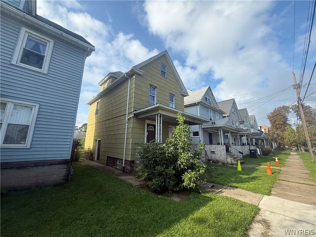 2217 La Salle Avenue, Niagara Falls, NY 14301