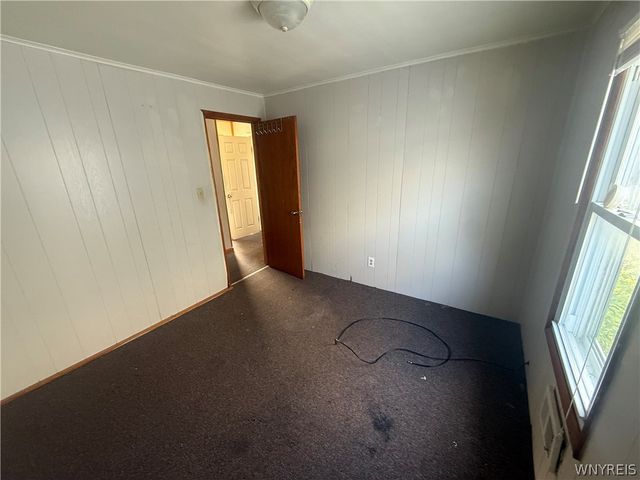 2217 La Salle Avenue, Niagara Falls, NY 14301