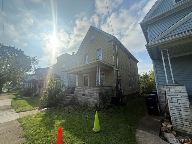 2217 La Salle Avenue, Niagara Falls, NY 14301