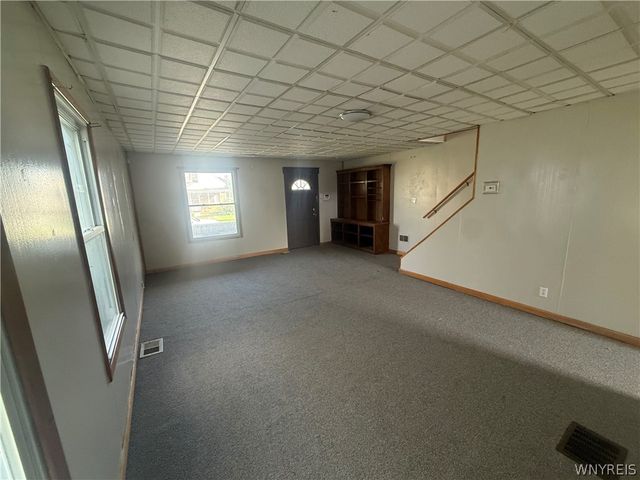 2217 La Salle Avenue, Niagara Falls, NY 14301