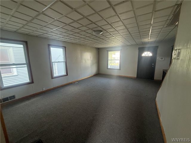 2217 La Salle Avenue, Niagara Falls, NY 14301