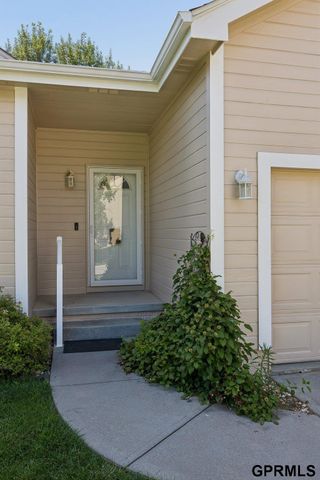 7108 S 183rd Street, Omaha, NE 68136