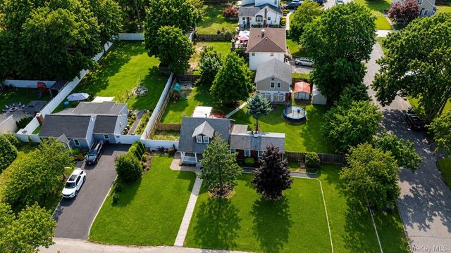 278 Ferndale Boulevard, Islip, NY 11751