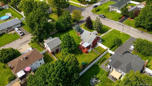 278 Ferndale Boulevard, Islip, NY 11751