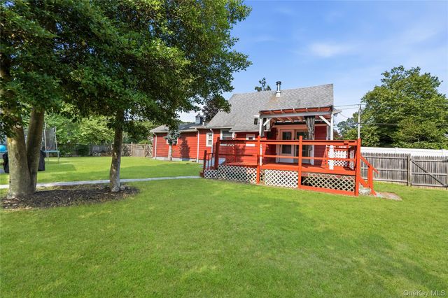 278 Ferndale Boulevard, Islip, NY 11751