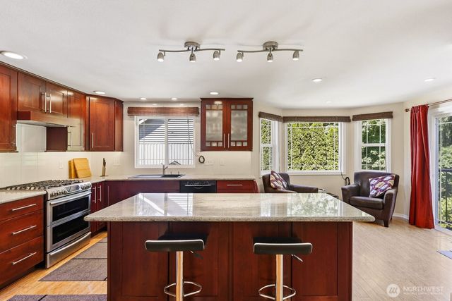 7280 44th Place W, Mukilteo, WA 98275