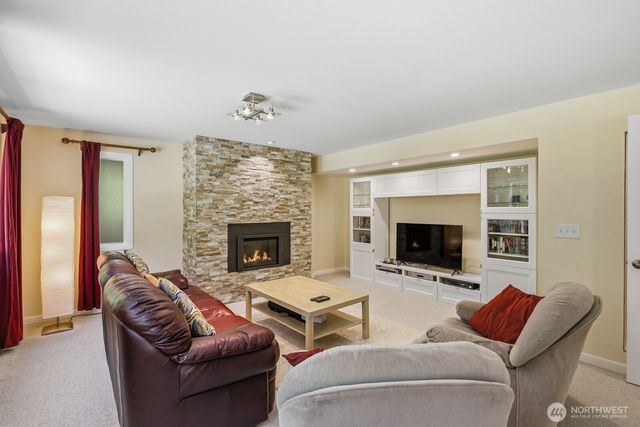 7280 44th Place W, Mukilteo, WA 98275