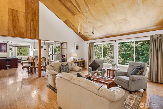 7280 44th Place W, Mukilteo, WA 98275