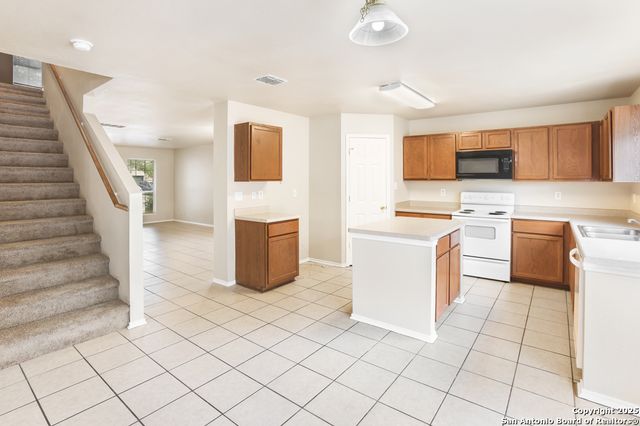 2619 Gato Del Sol, San Antonio, TX 78245