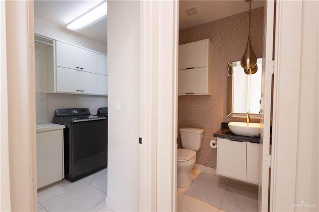 3808 Wisteria Avenue, Mcallen, TX 78504