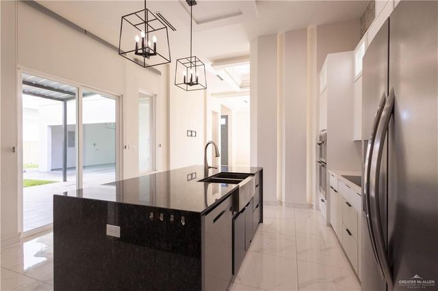 3808 Wisteria Avenue, Mcallen, TX 78504