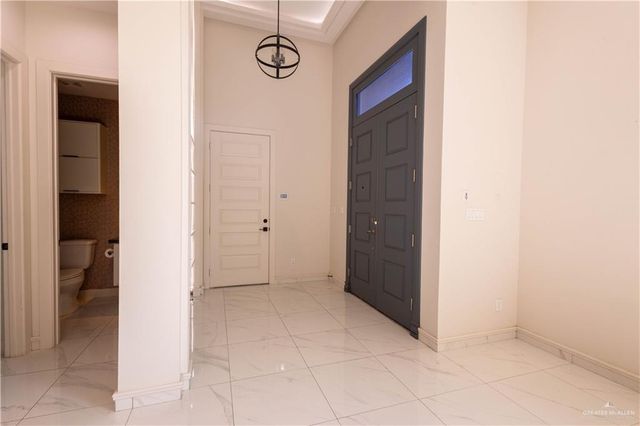 3808 Wisteria Avenue, Mcallen, TX 78504