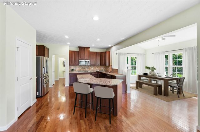 2500 Saint Anne Way, Dayton, OH 45458