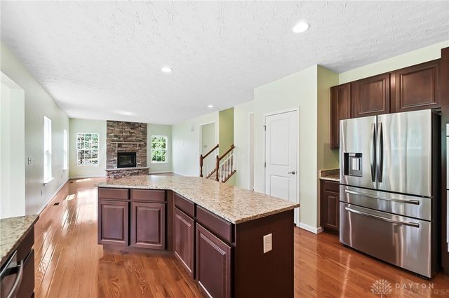 2500 Saint Anne Way, Dayton, OH 45458