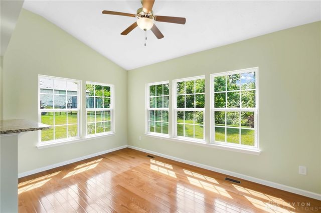 2500 Saint Anne Way, Dayton, OH 45458