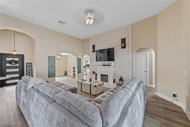 1747 NW 16th TER, Cape Coral, FL 33993