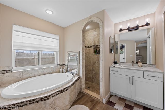 1747 NW 16th TER, Cape Coral, FL 33993