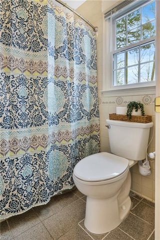 125 Arena ST, Williamsburg, VA 23185