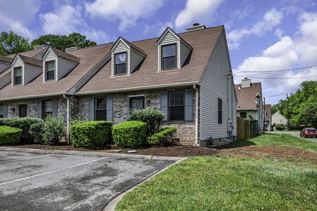 200 Deerpoint Ct, Hendersonville, TN 37075