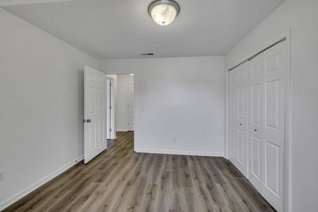 200 Deerpoint Ct, Hendersonville, TN 37075