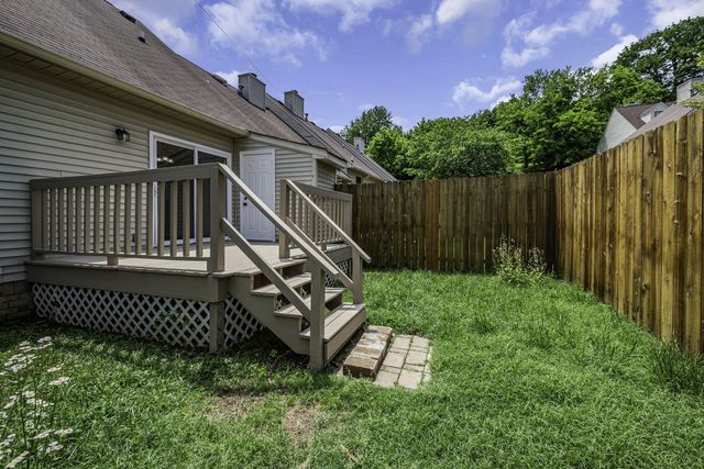 200 Deerpoint Ct, Hendersonville, TN 37075