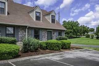 200 Deerpoint Ct, Hendersonville, TN 37075