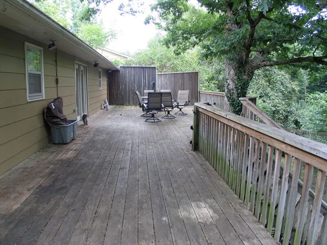 3006 LYNNWOOD DR, Columbia, MO 65203