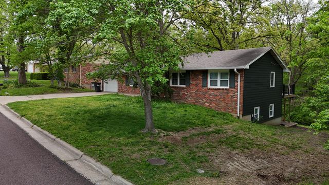 3006 LYNNWOOD DR, Columbia, MO 65203