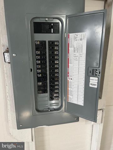 725 E PINE ST, Millville, NJ 08332