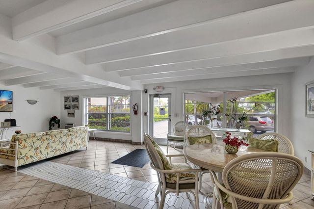 4001 S Ocean Boulevard 308, South Palm Beach, FL 33480