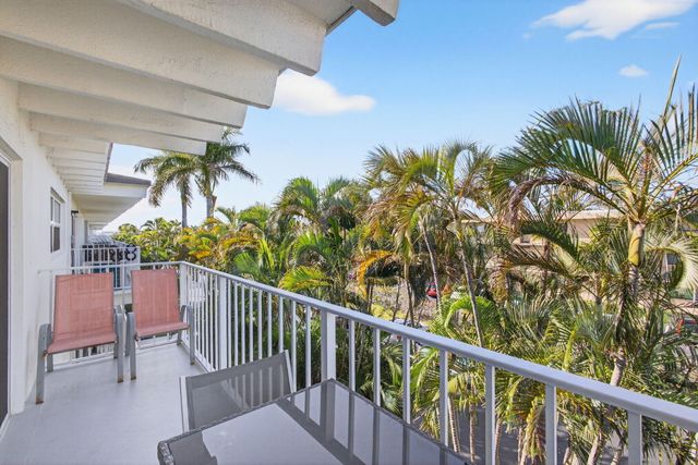 4001 S Ocean Boulevard 308, South Palm Beach, FL 33480