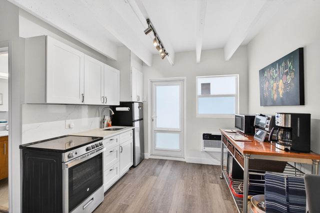 4001 S Ocean Boulevard 308, South Palm Beach, FL 33480