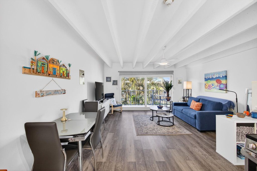 4001 S Ocean Boulevard 308, South Palm Beach, FL 33480