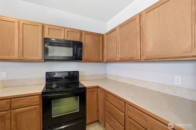 5427 Boardwalk Street SE, Lacey, WA 98503