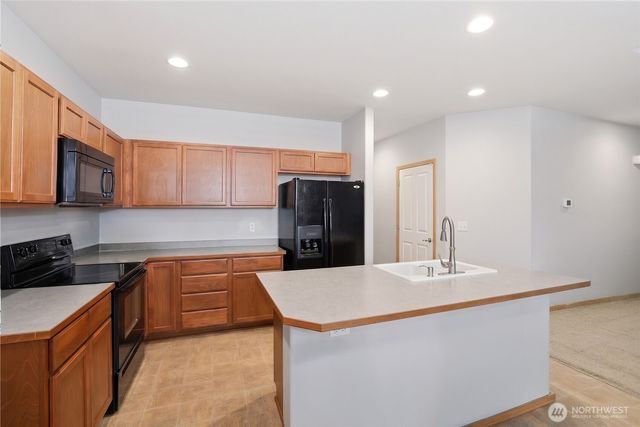 5427 Boardwalk Street SE, Lacey, WA 98503