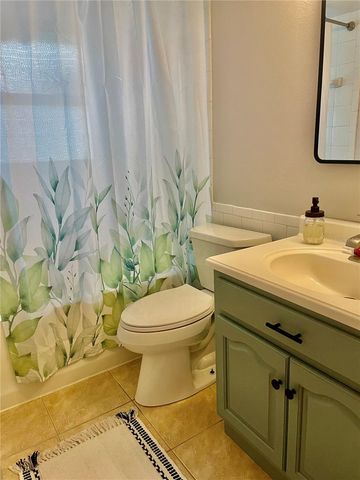 8074 37TH AVENUE N, St Petersburg, FL 33710