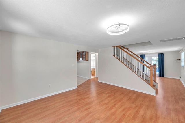 8074 37TH AVENUE N, St Petersburg, FL 33710