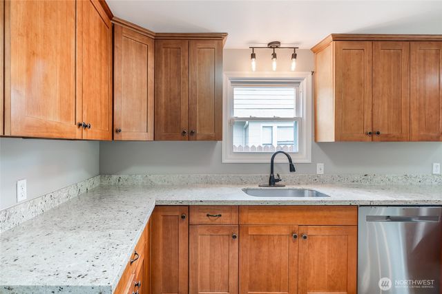 5030 S Park Avenue S, Tacoma, WA 98408